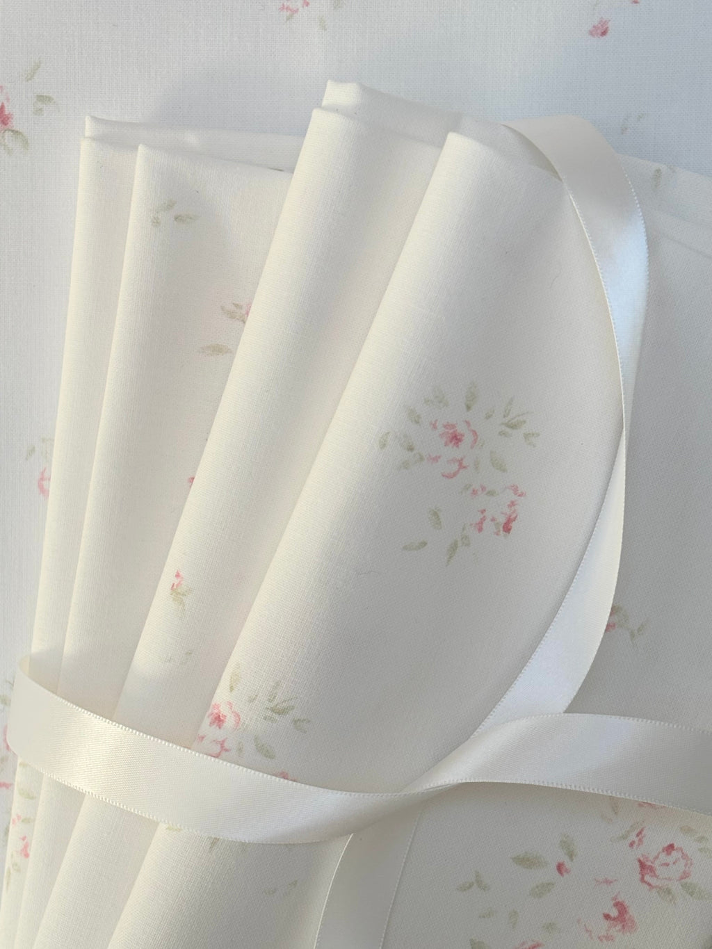 Napkin in White - Set of 4