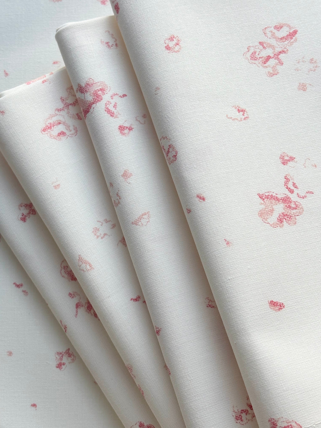 Napkin in Ditsy Pink- Set of 4