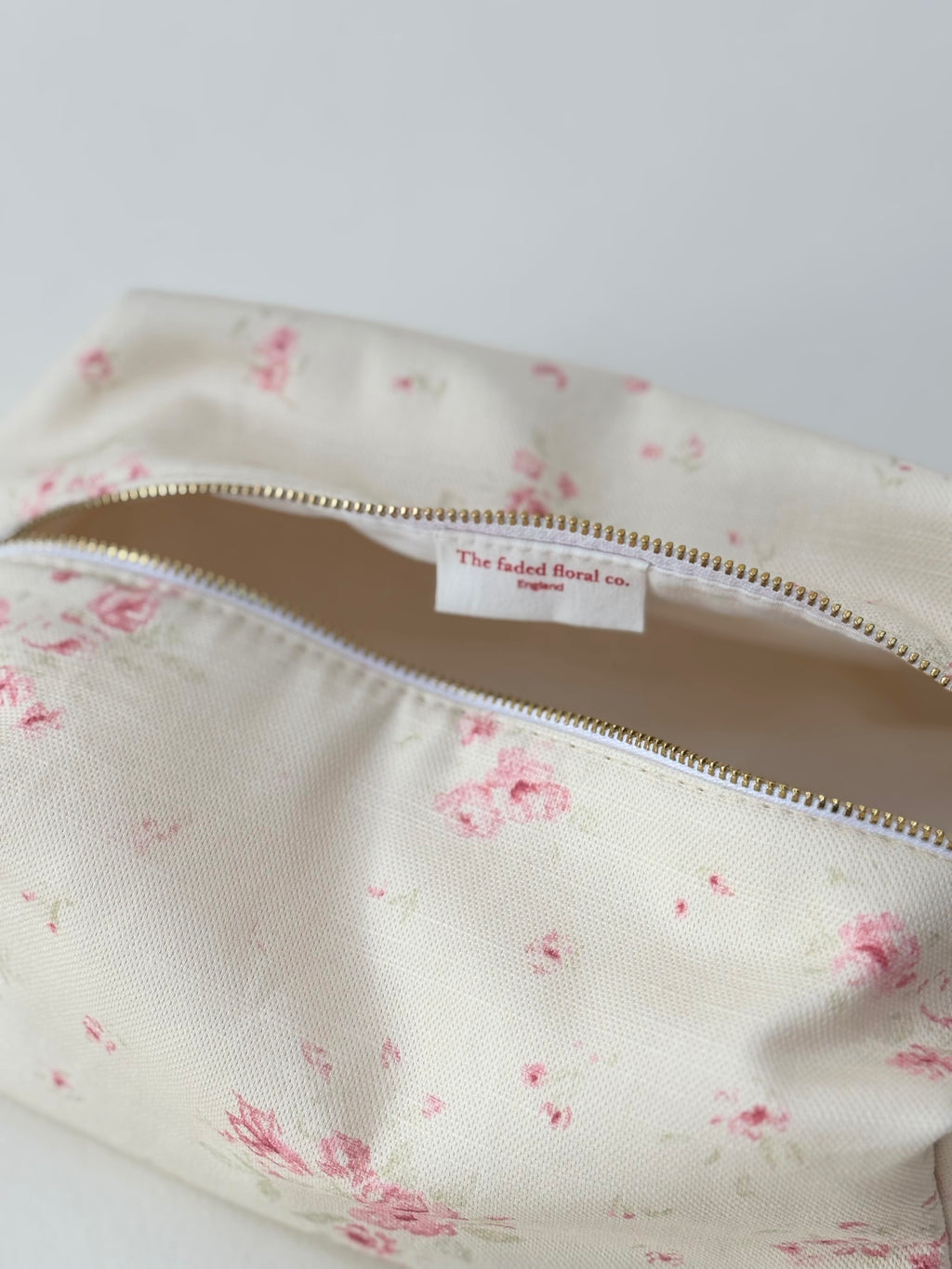 Make-Up Bag in Fleurette