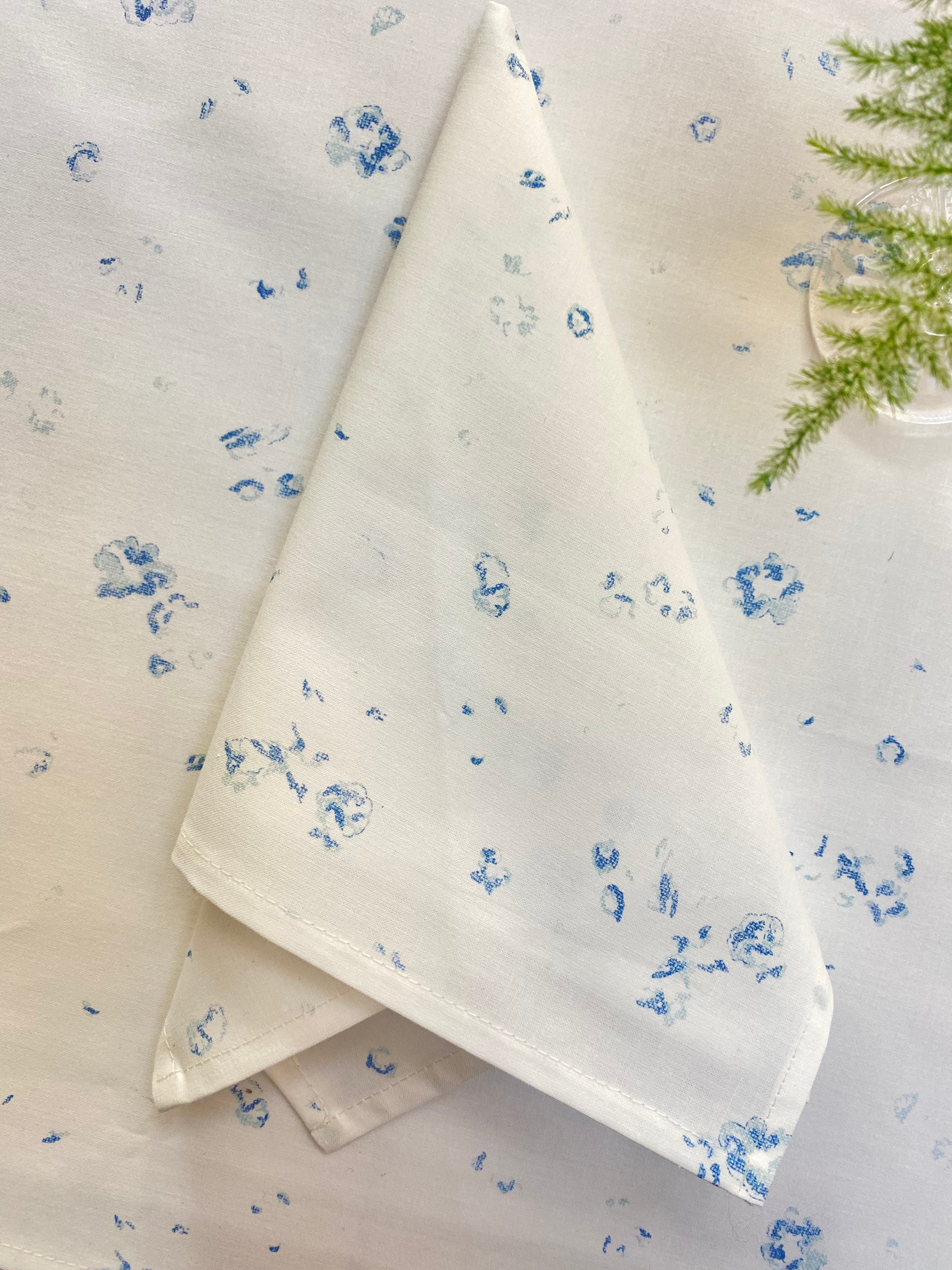 Napkin in Ditsy Bleu