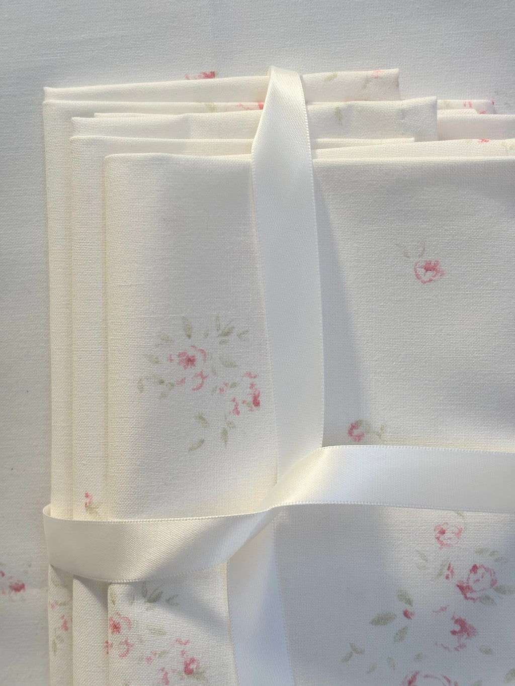 Napkin in White - Set of 4