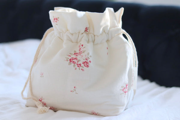 Petite Fleur Luxury Make-Up Bag