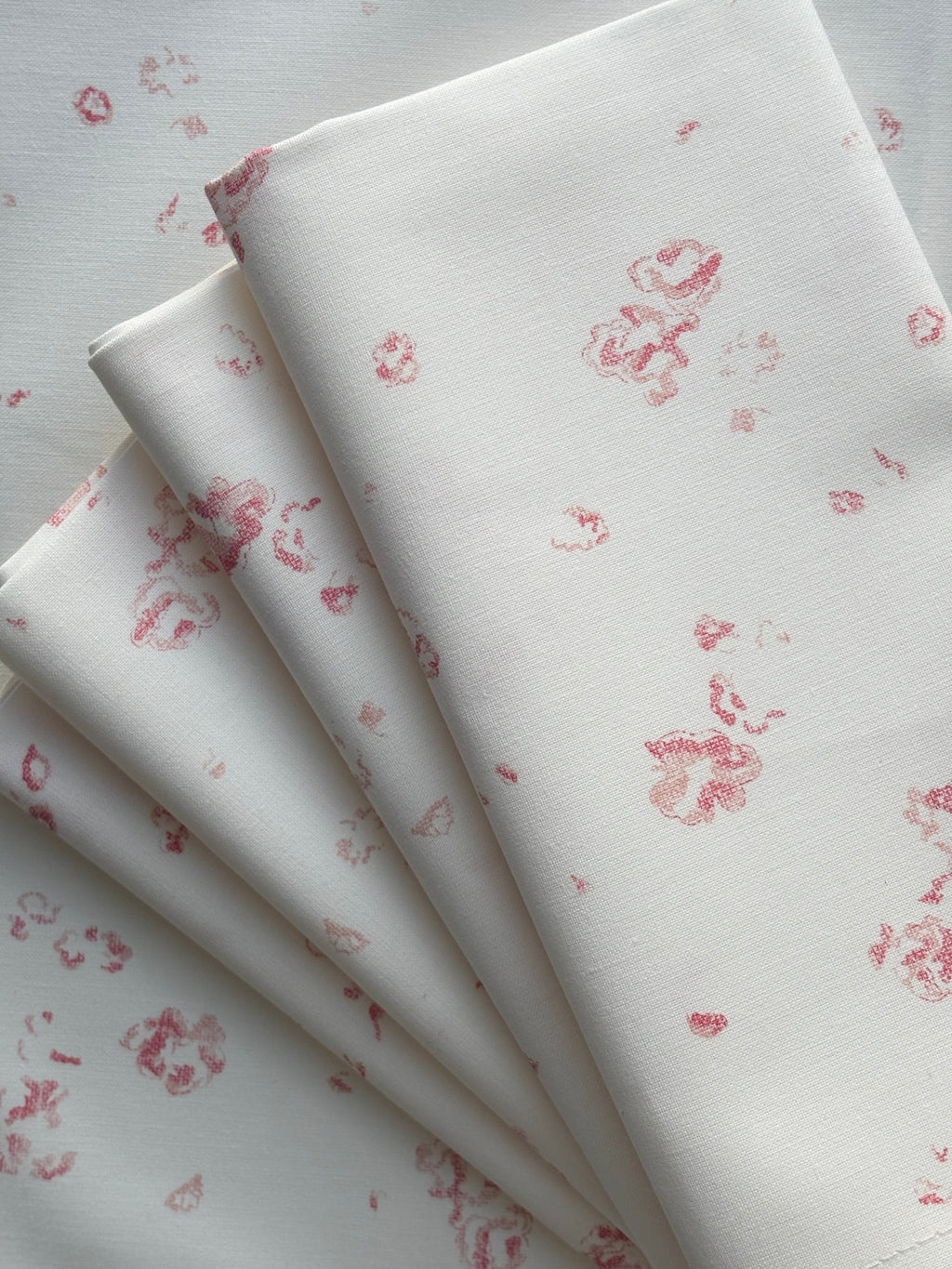Napkin in Ditsy Pink- Set of 4
