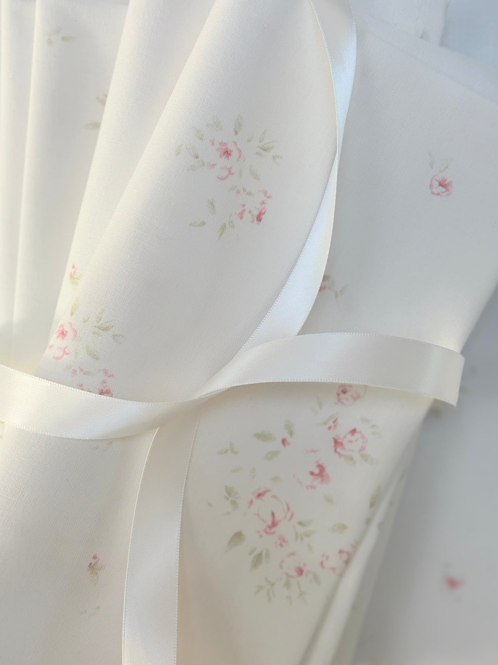 Napkin in White - Set of 4