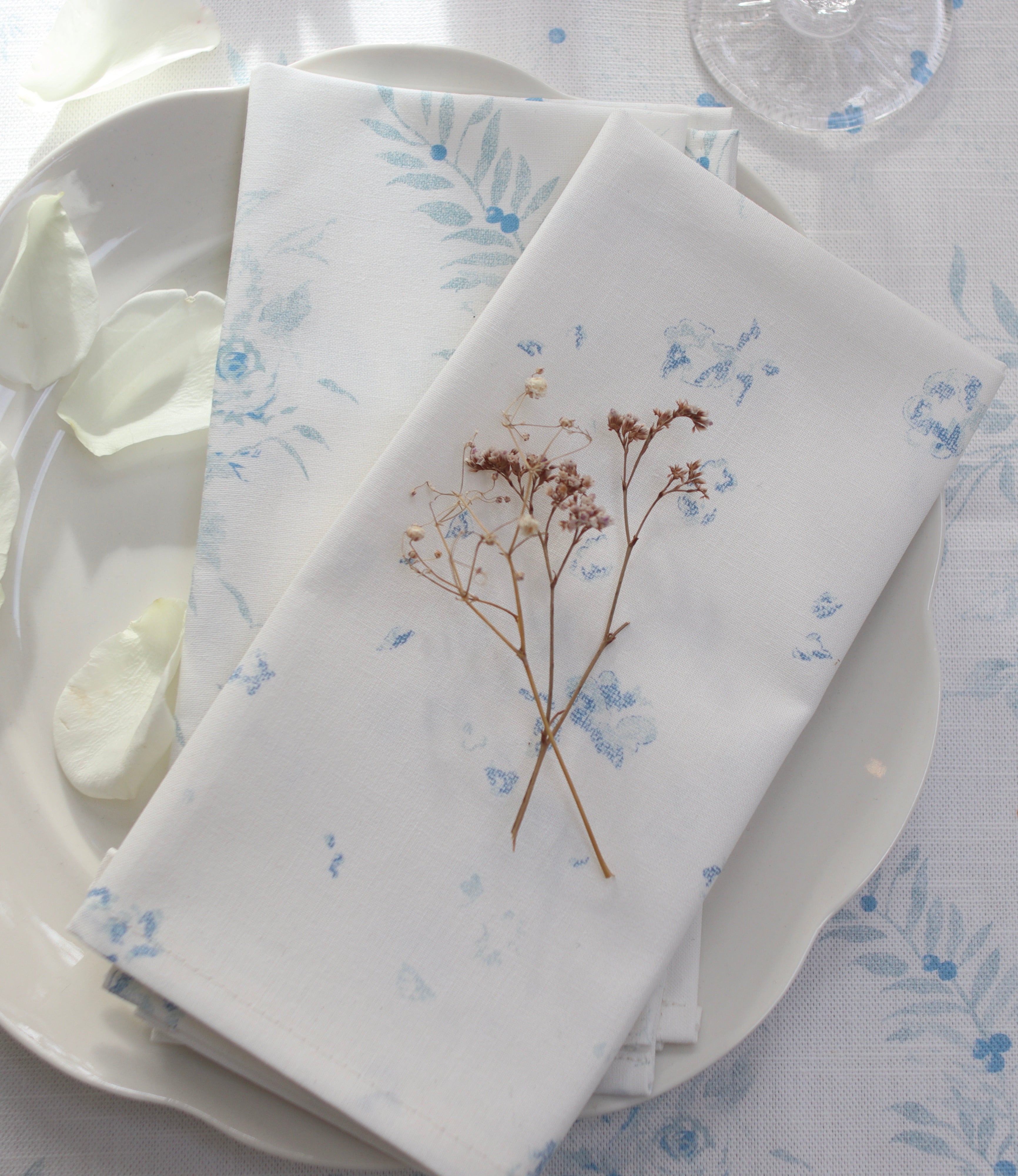 Napkin in Ditsy Bleu