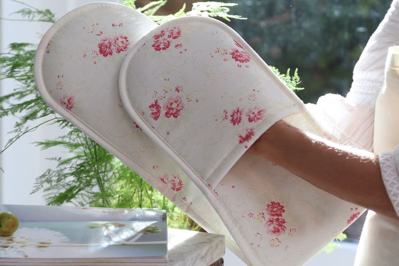 Oven Gloves in Gipsy