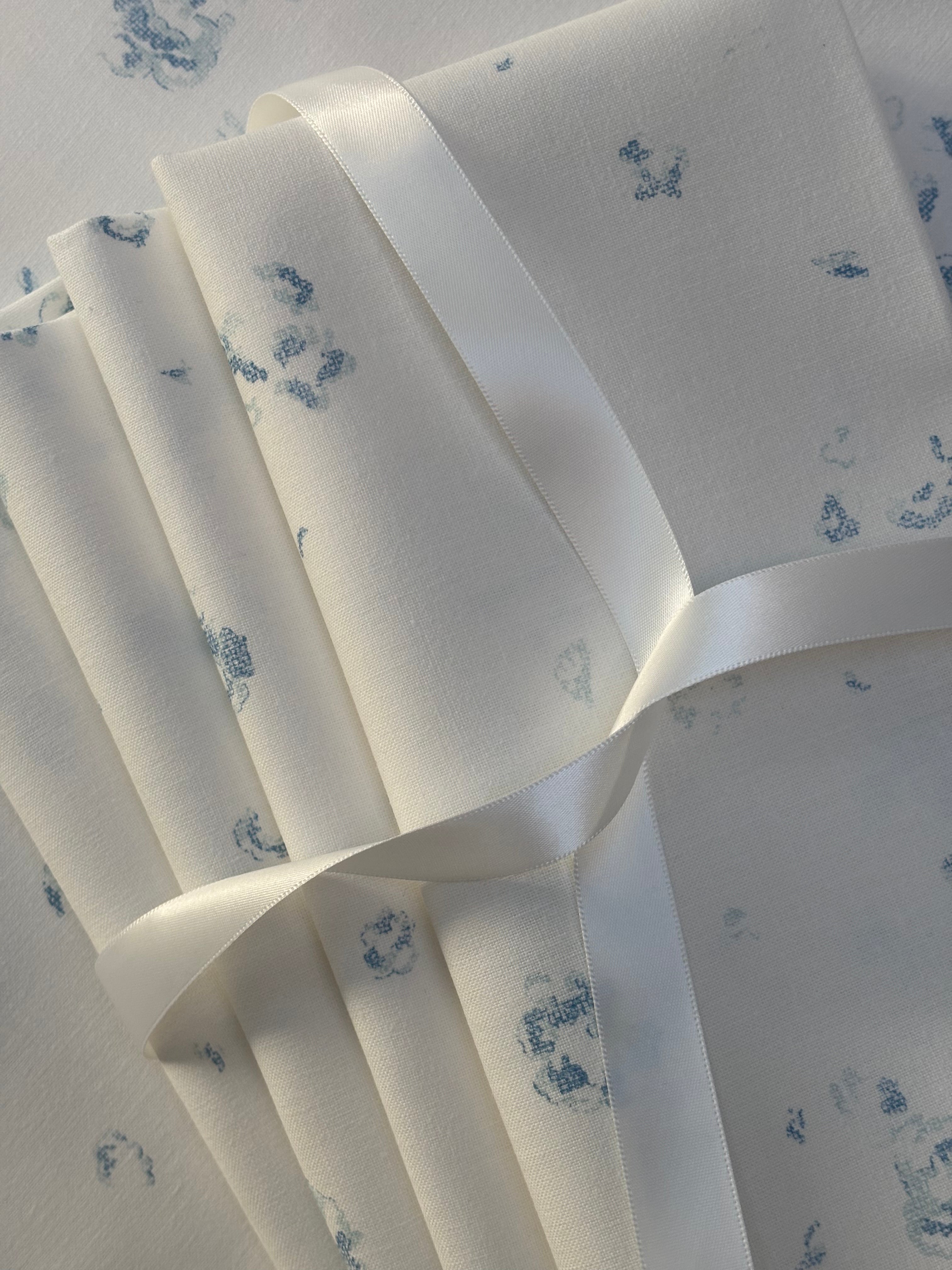 Napkin in Ditsy Bleu - Set of 4